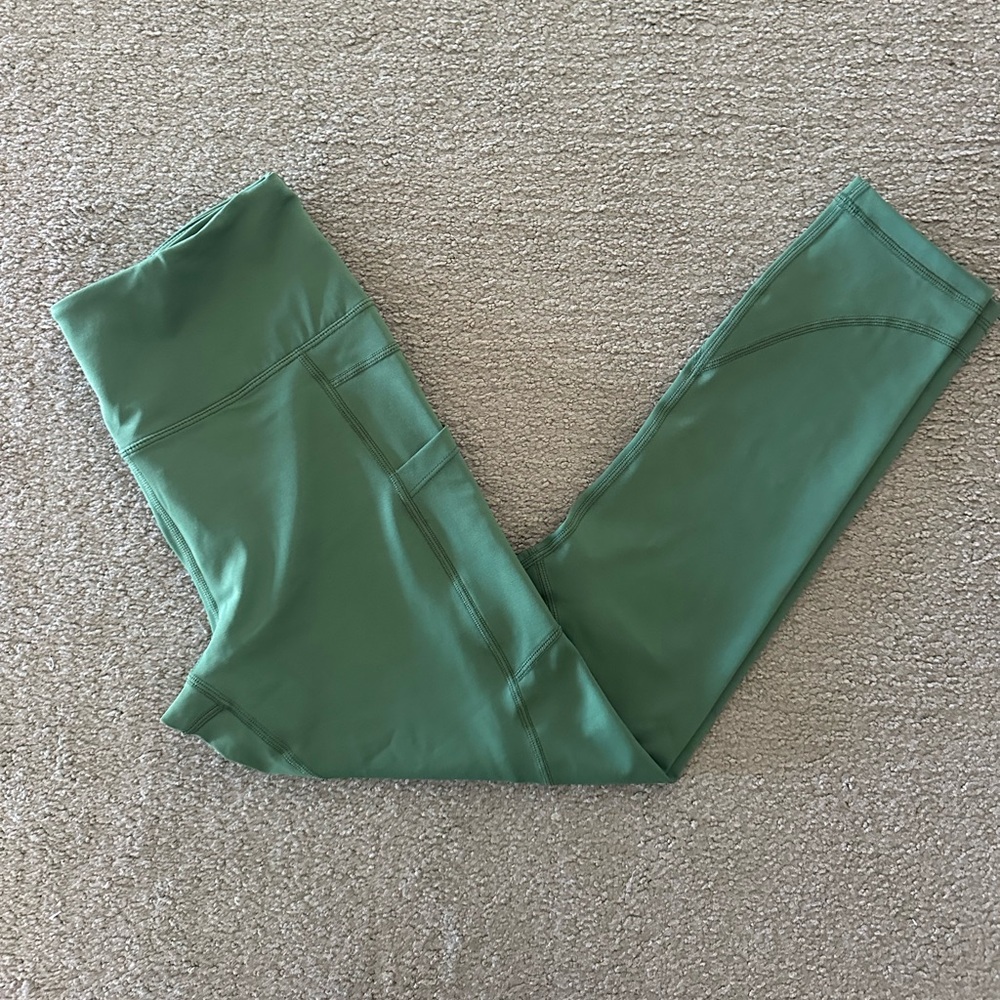 ZYIA women’s 6-8 Green Leggings